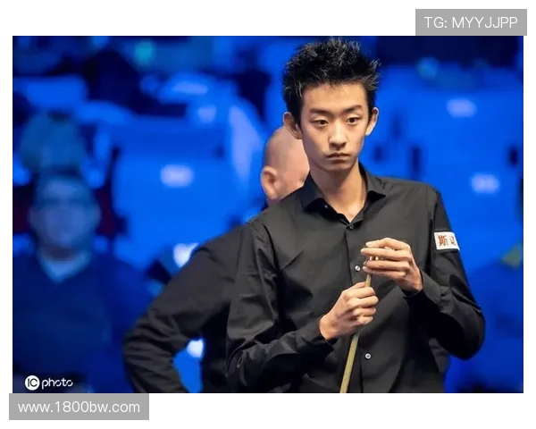 吴宜泽状态火热六比零横扫霍金斯强势晋级斯诺克国锦赛四强